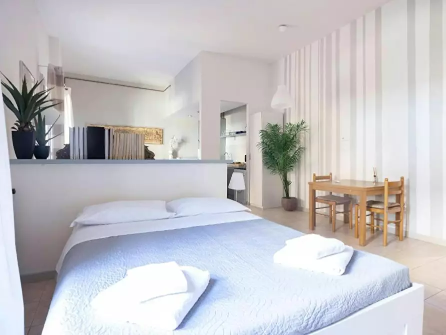 Immagine 8 di Appartamento in affitto  in Via Santo Stefano a Bologna