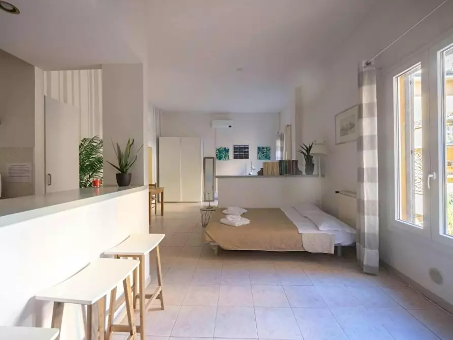 Immagine 1 di Appartamento in affitto  in Via Santo Stefano a Bologna