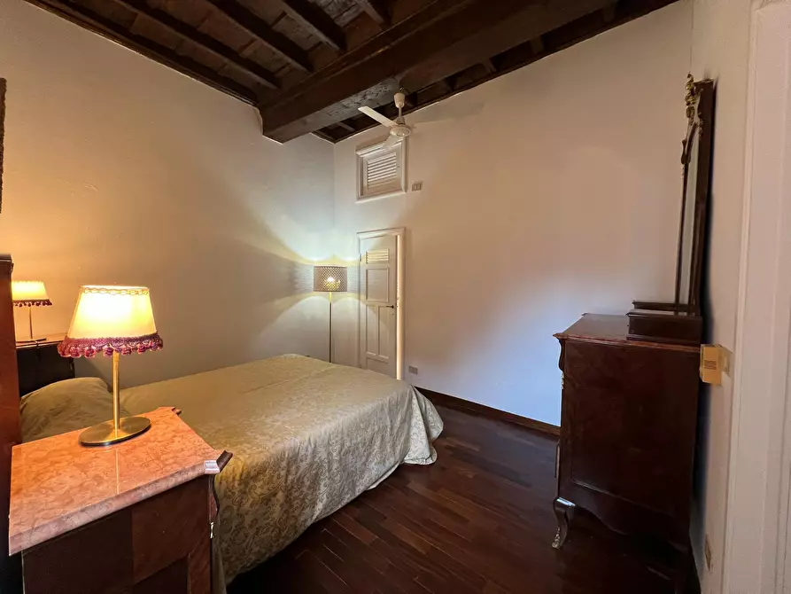 Immagine 8 di Appartamento in affitto  in Via di San Calisto a Roma