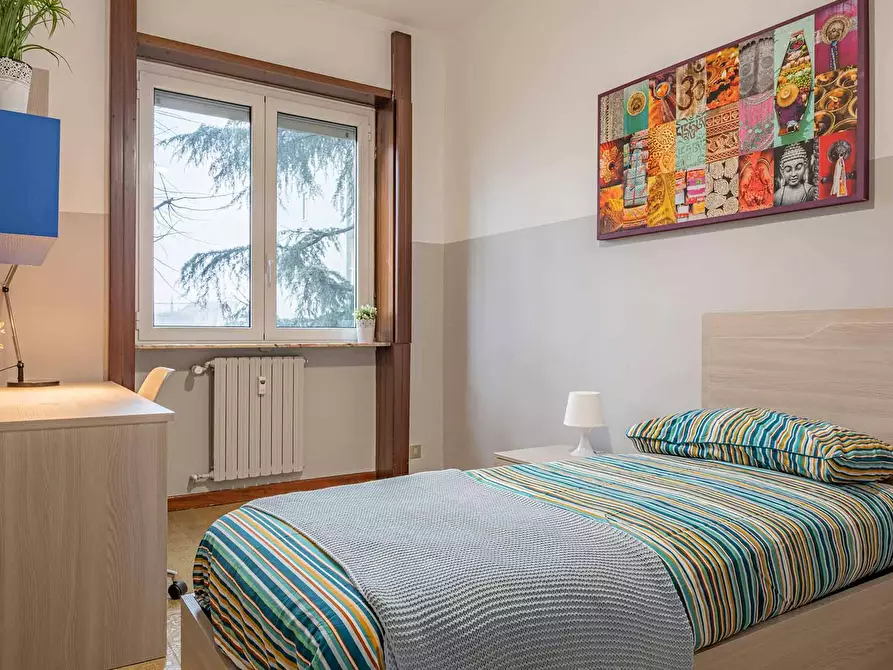 Immagine 1 di Camera in affitto  in Via Rho a Milano