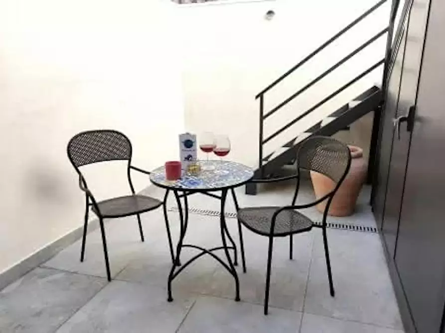 Immagine 10 di Casa indipendente in affitto  in Via Cutrone a Catania