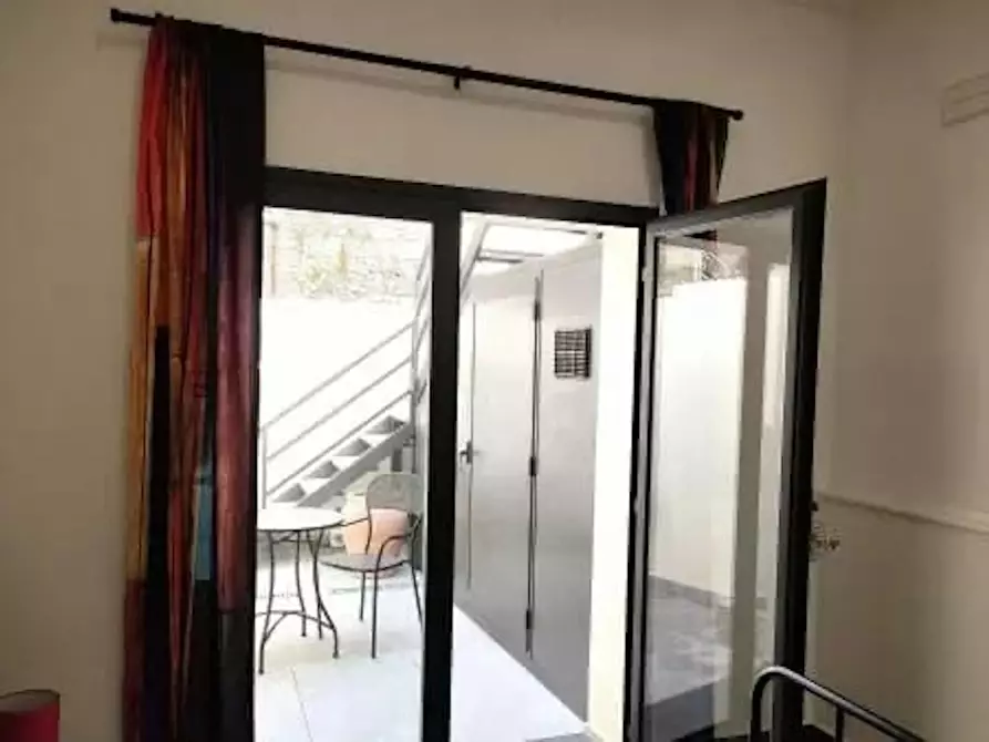 Immagine 9 di Casa indipendente in affitto  in Via Cutrone a Catania