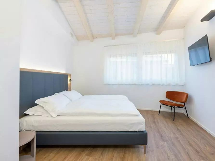 Immagine 4 di Camera in affitto  in Via San Giovanni a Trento