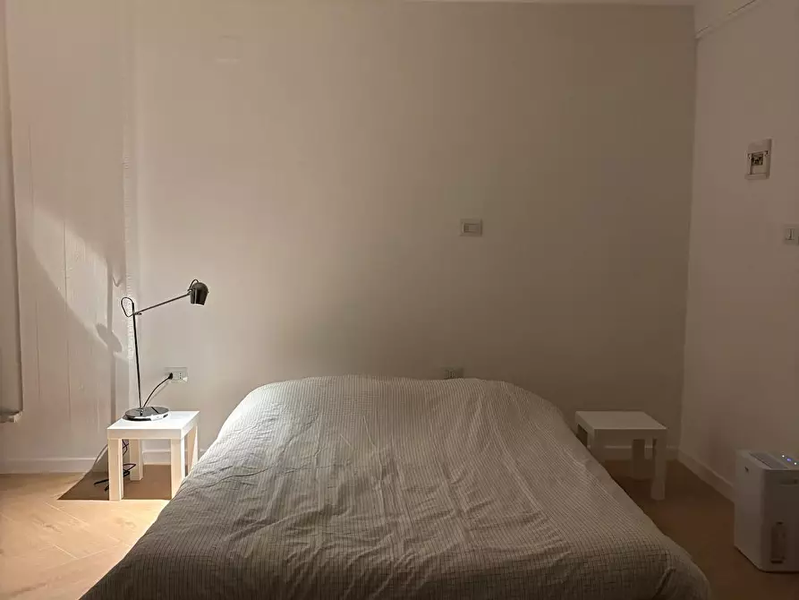 Immagine 1 di Camera in affitto  in Via Alessandro della Spina a Pisa