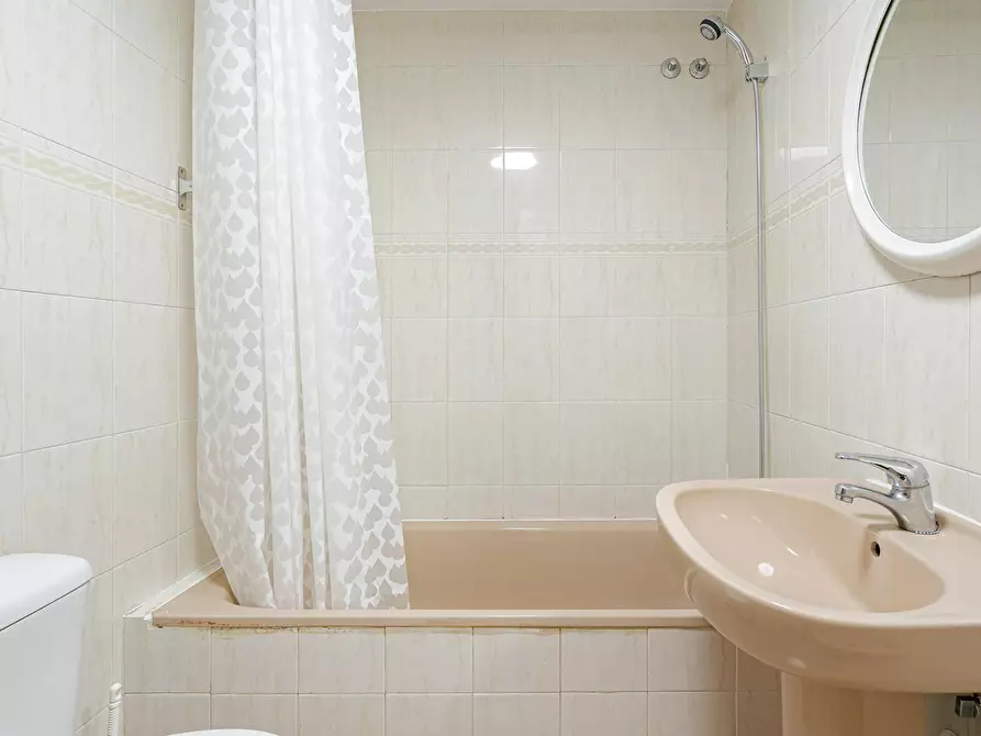 Immagine 10 di Camera in affitto  in Avenida de El Atance a Guadalajara