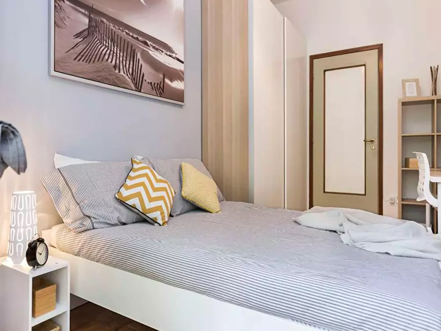 Immagine 1 di Camera in affitto  in Via dei Pioppi a Buccinasco