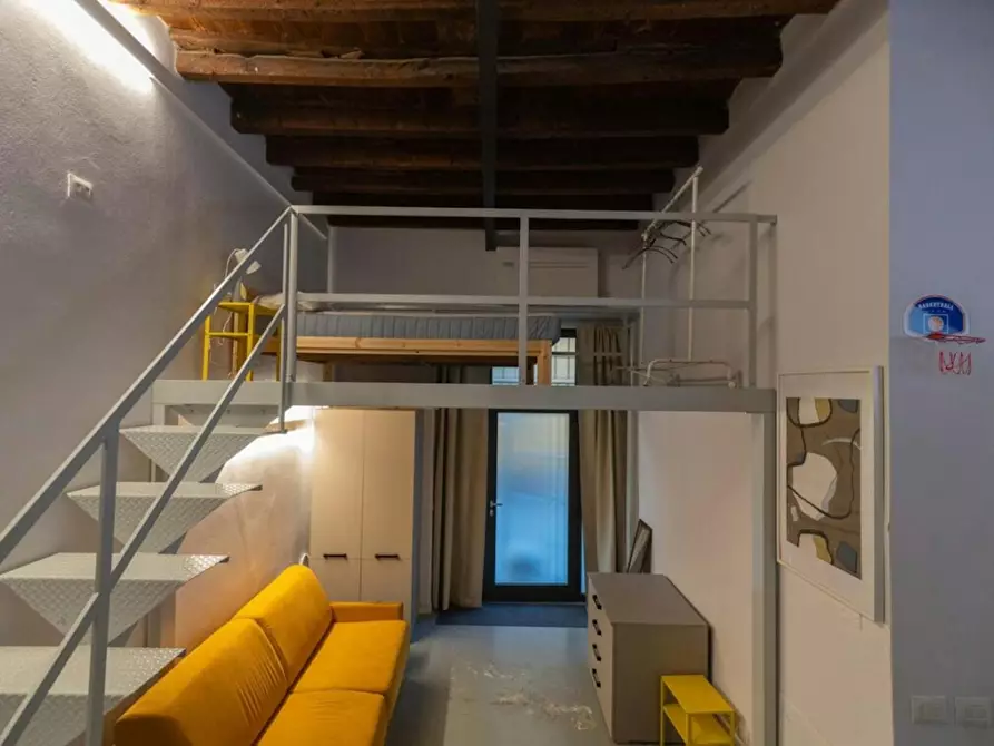 Immagine 1 di Appartamento in affitto  in Via Sartirana a Milano