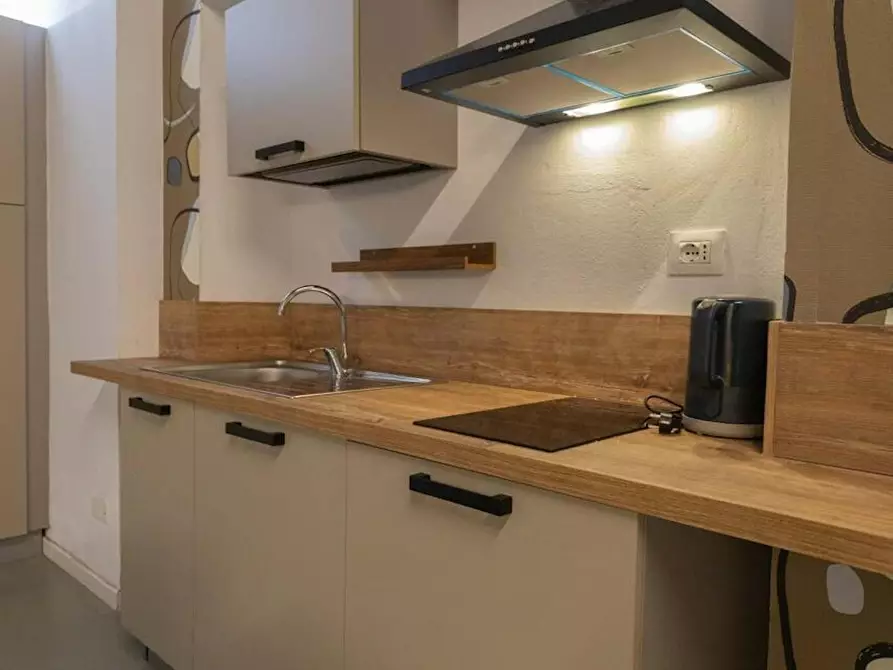 Immagine 5 di Appartamento in affitto  in Via Sartirana a Milano