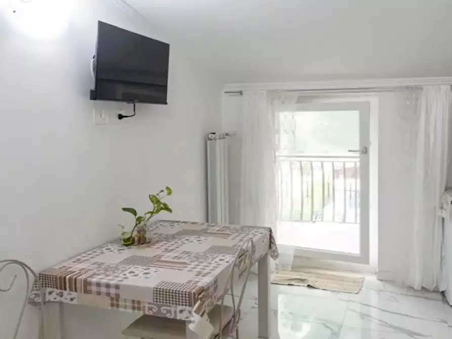 Immagine 2 di Appartamento in affitto  in Via Pietro Maffi a Roma