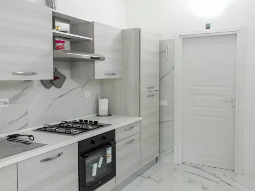 Immagine 3 di Appartamento in affitto  in Via Pietro Maffi a Roma