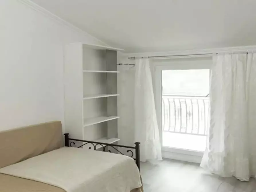 Immagine 9 di Appartamento in affitto  in Via Pietro Maffi a Roma