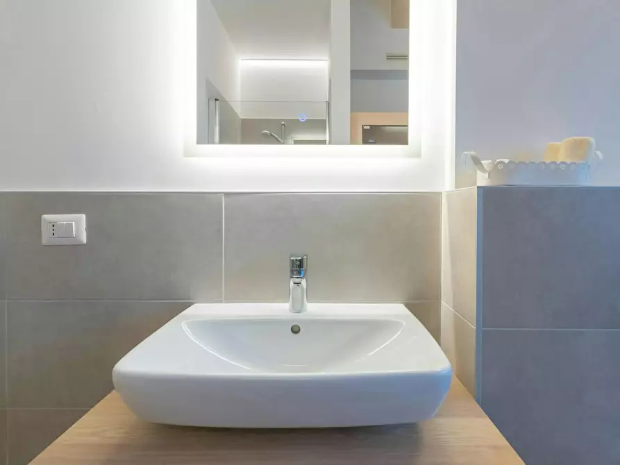 Immagine 6 di Camera in affitto  in Via San Giovanni a Trento