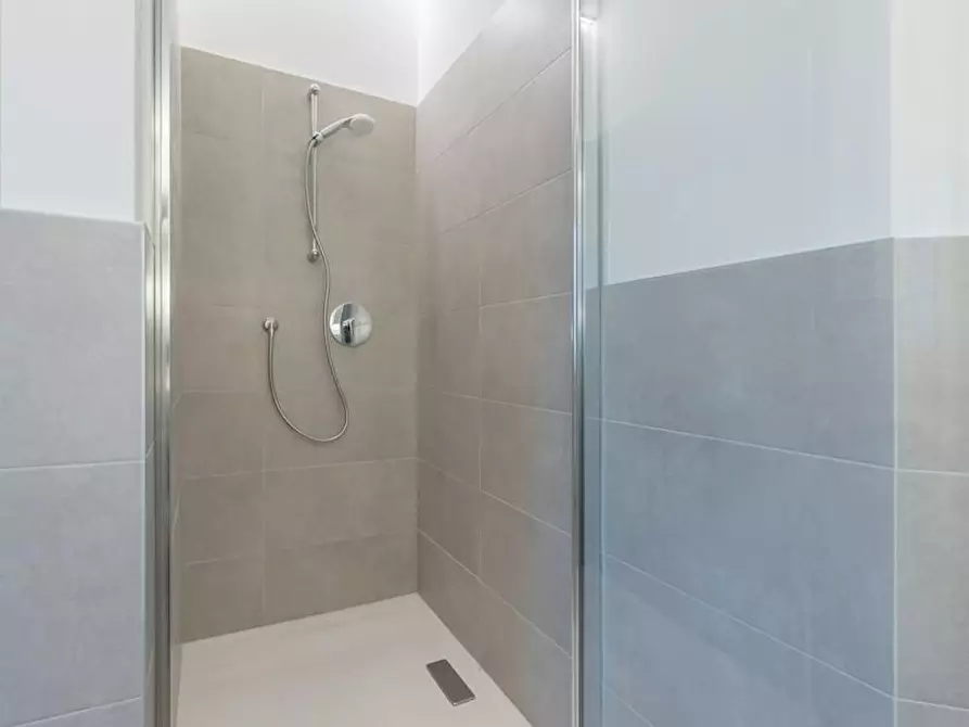 Immagine 7 di Camera in affitto  in Via San Giovanni a Trento