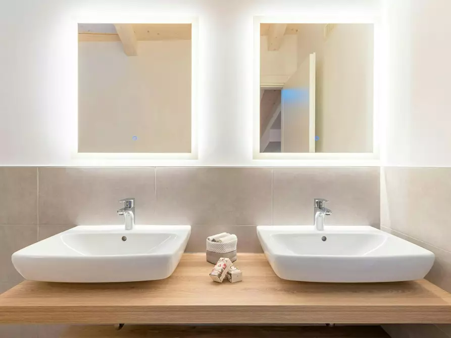 Immagine 6 di Camera in affitto  in Via San Giovanni a Trento