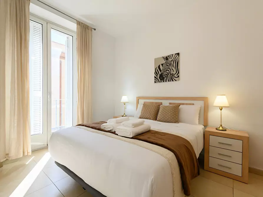 Immagine 3 di Appartamento in affitto  in Calle de las Infantas a Madrid