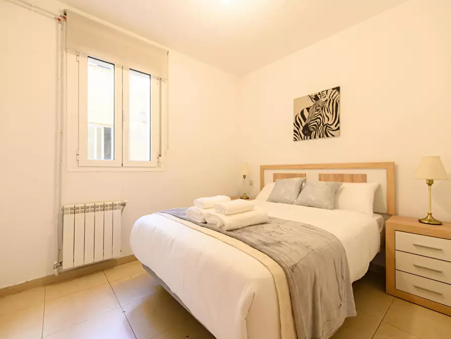 Immagine 6 di Appartamento in affitto  in Calle de las Infantas a Madrid