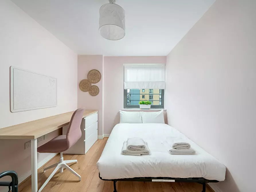 Immagine 9 di Appartamento in affitto  in Victoria Road a Ealing