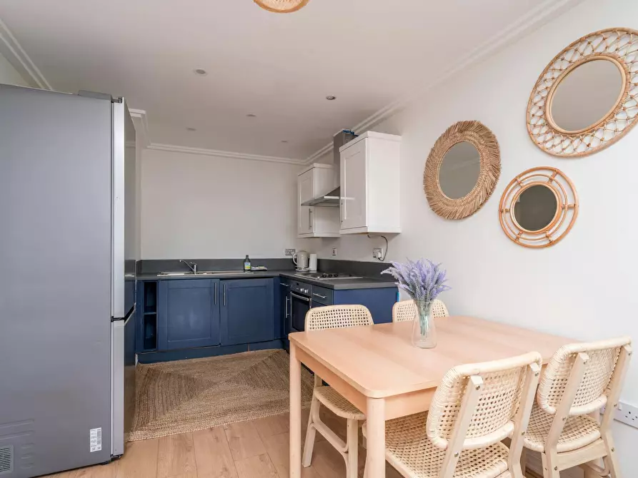 Immagine 5 di Appartamento in affitto  in Victoria Road a Ealing