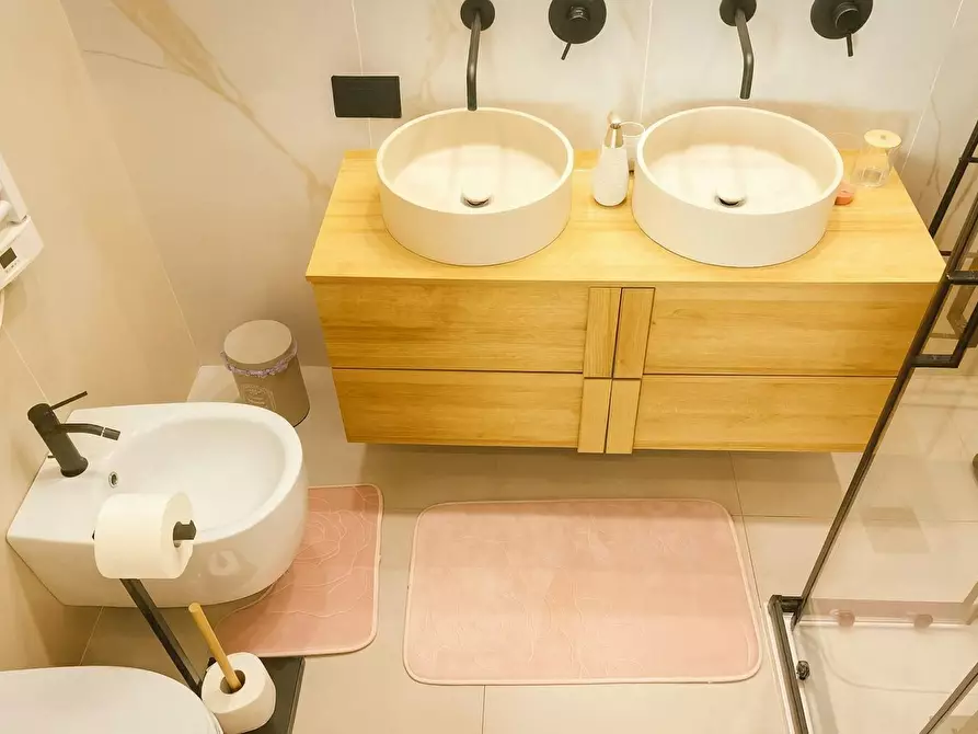 Immagine 10 di Camera in affitto  in Viale Giuseppe Raffaele Pastore a Salerno