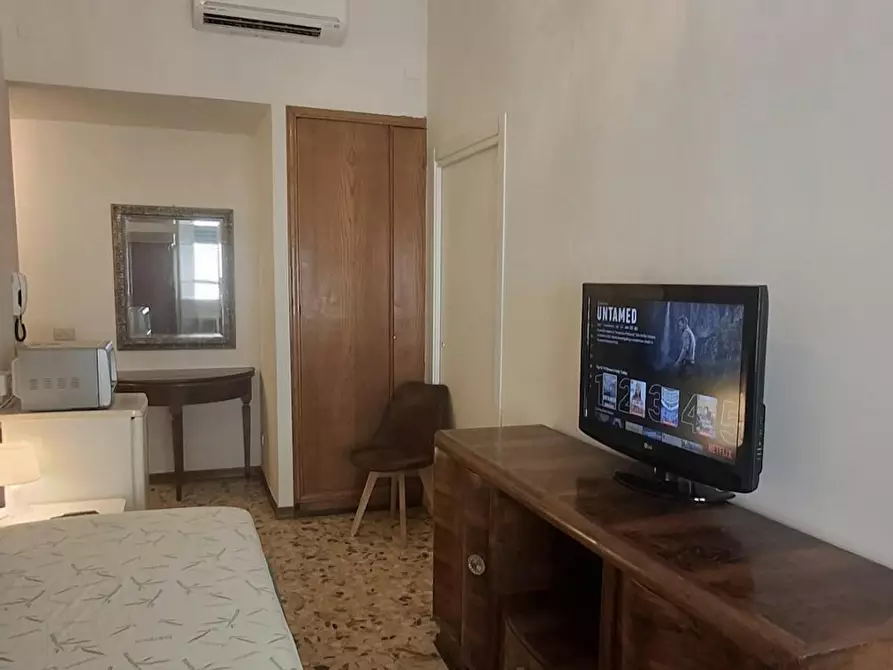 Immagine 5 di Camera in affitto  in Via di Santa Lucia a Firenze