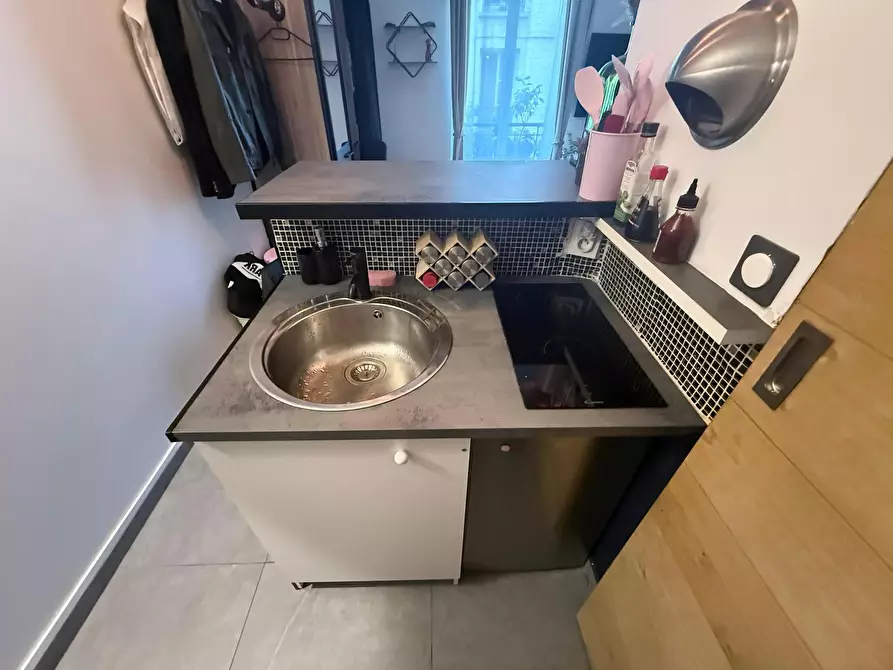 Immagine 5 di Appartamento in affitto  in Rue Claude Tillier a Paris