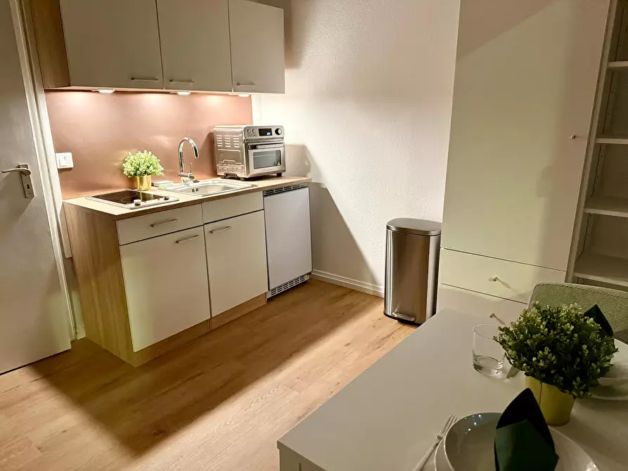 Immagine 10 di Appartamento in affitto  in Bahnstraße a Düsseldorf