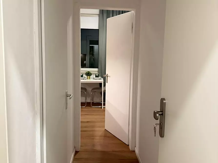 Immagine 5 di Appartamento in affitto  in Bahnstraße a Düsseldorf