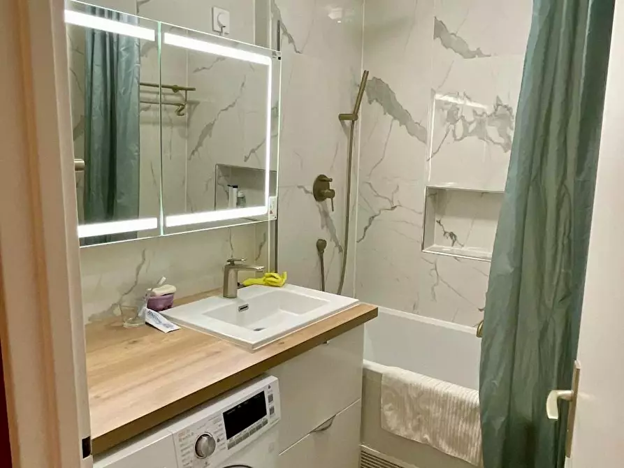 Immagine 1 di Appartamento in affitto  in Rue de l'Oasis a Puteaux