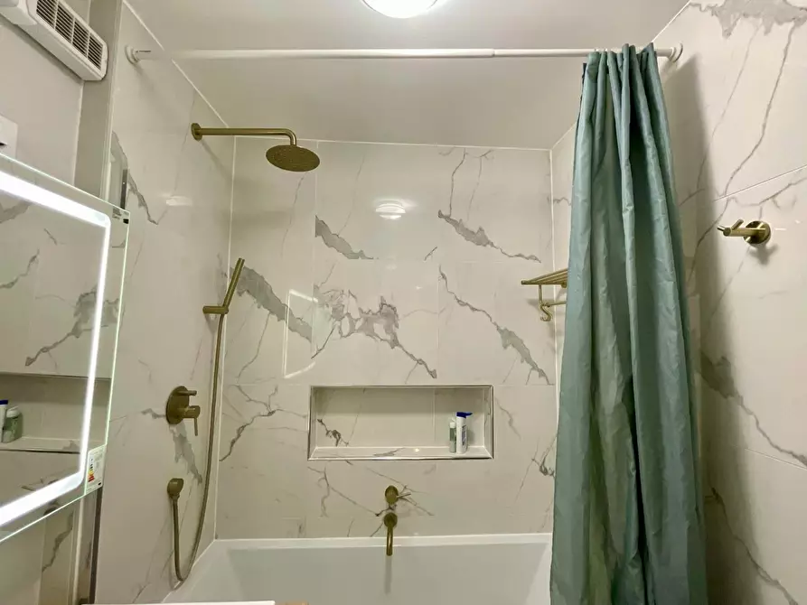 Immagine 2 di Appartamento in affitto  in Rue de l'Oasis a Puteaux