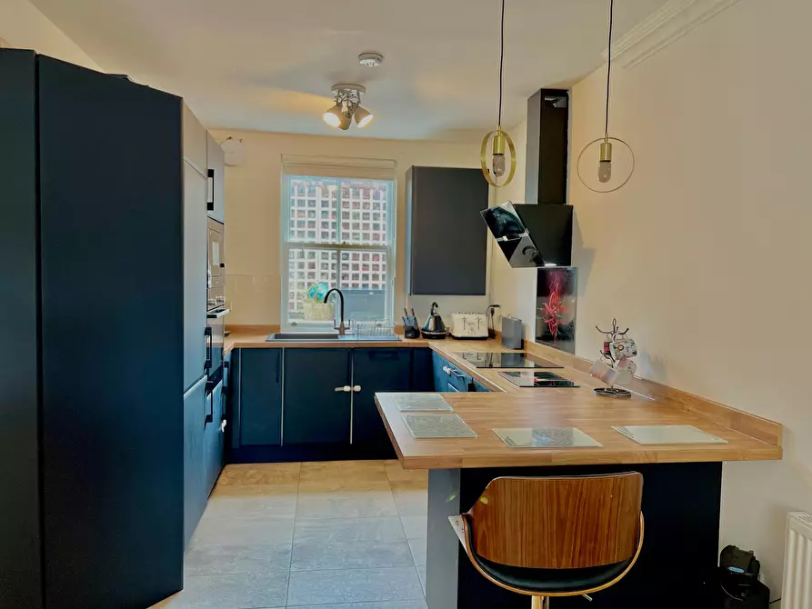 Immagine 6 di Casa indipendente in affitto  in Hanover Square a 