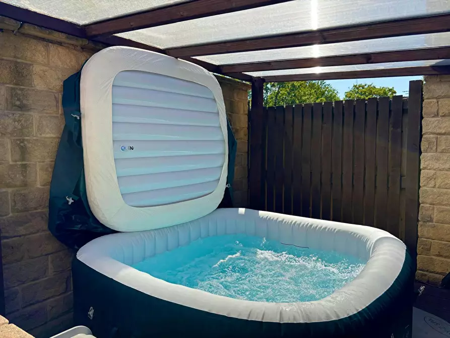 Immagine 2 di Casa indipendente in affitto  in Hanover Square a 