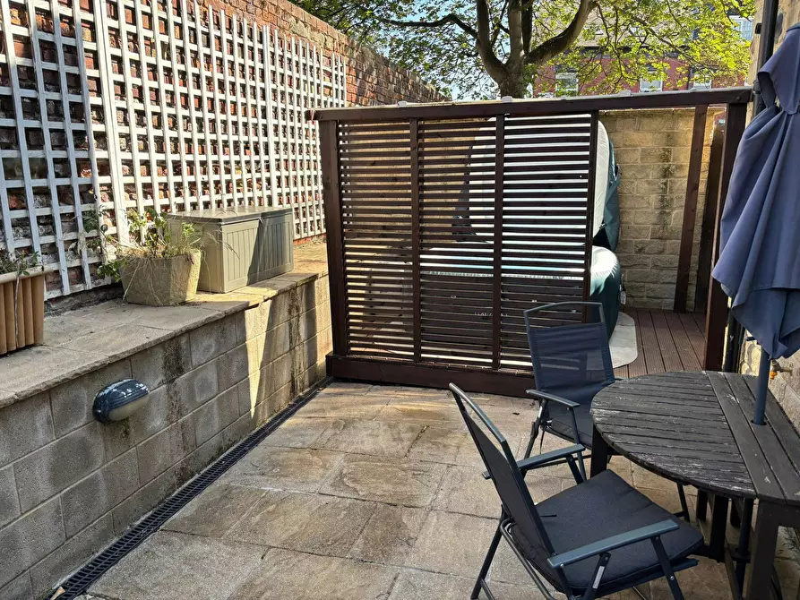 Immagine 3 di Casa indipendente in affitto  in Hanover Square a 