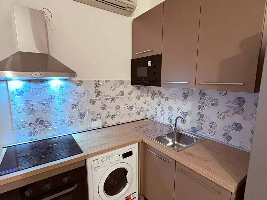 Immagine 1 di Appartamento in affitto  in Via Ugo Bassi a Bologna