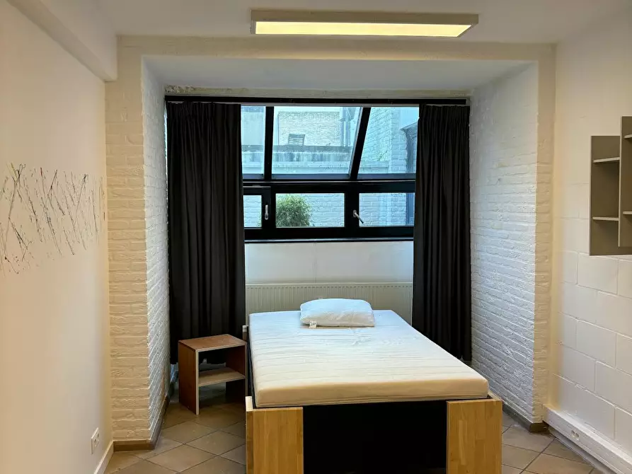Immagine 1 di Camera in affitto  in Rue Berckmans a Saint-Gilles
