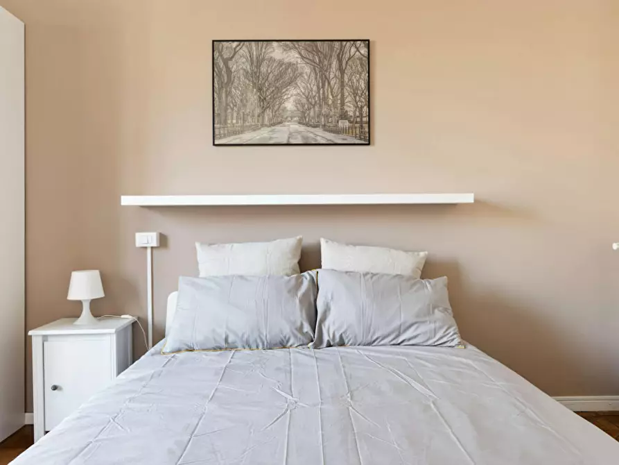 Immagine 3 di Camera in affitto  in Viale Piceno a Milano