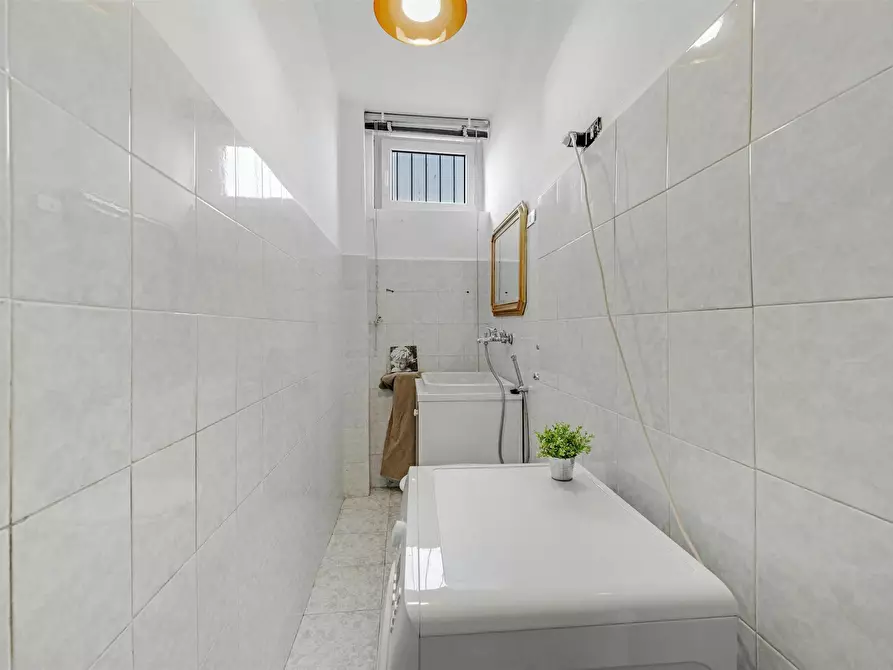 Immagine 6 di Camera in affitto  in Via Beato Padre Pio da Pietrelcina a Milano