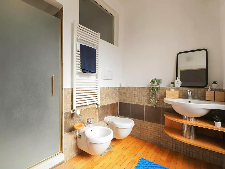 Immagine 9 di Camera in affitto  in Via Giulio e Corrado Venini a Milano