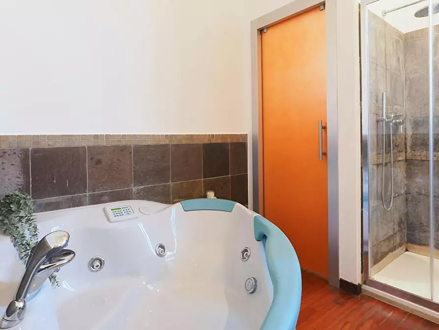 Immagine 9 di Camera in affitto  in Via Giulio e Corrado Venini a Milano