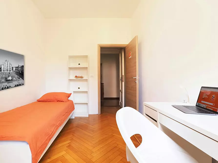 Immagine 4 di Camera in affitto  in Via Giulio e Corrado Venini a Milano