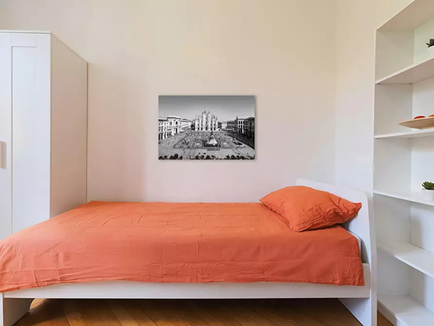 Immagine 2 di Camera in affitto  in Via Giulio e Corrado Venini a Milano