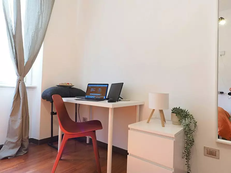 Immagine 4 di Camera in affitto  in Via Giulio e Corrado Venini a Milano