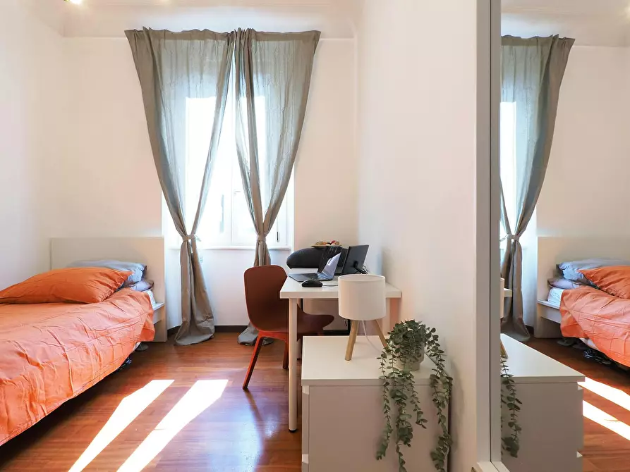 Immagine 3 di Camera in affitto  in Via Giulio e Corrado Venini a Milano