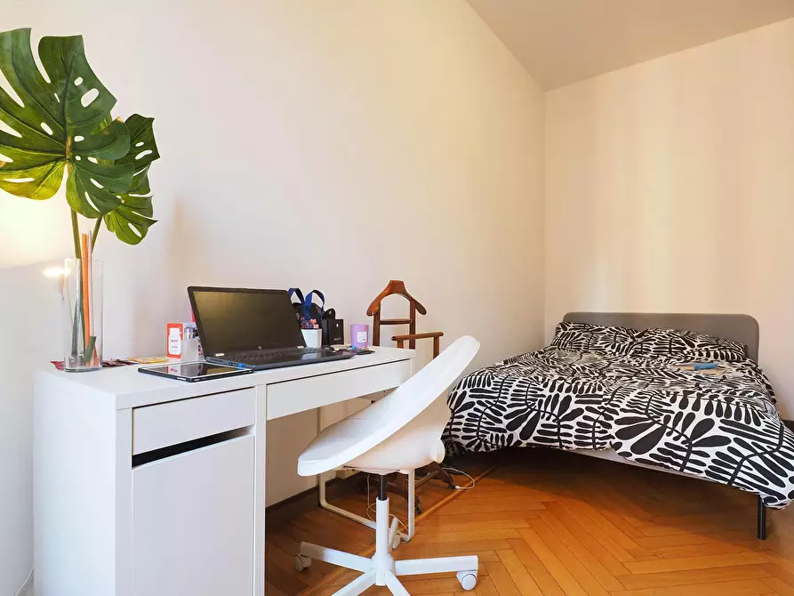 Immagine 3 di Camera in affitto  in Via Giulio e Corrado Venini a Milano