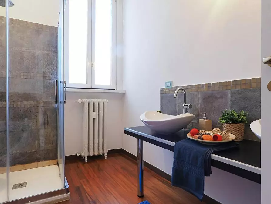 Immagine 10 di Camera in affitto  in Via Giulio e Corrado Venini a Milano