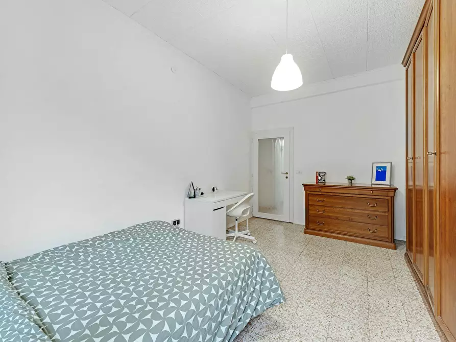 Immagine 1 di Camera in affitto  in Via Beato Padre Pio da Pietrelcina a Milano