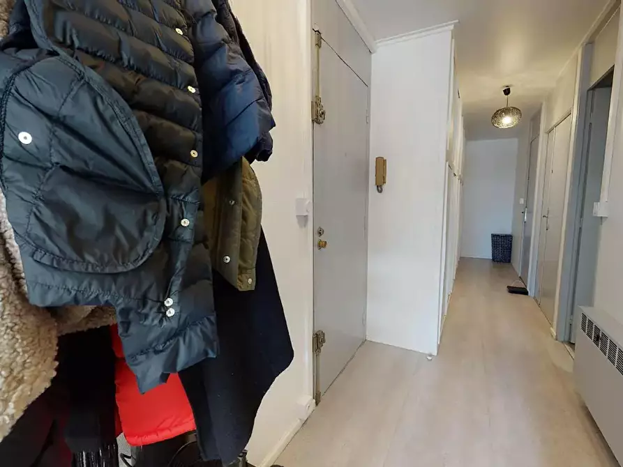 Immagine 9 di Camera in affitto  in Boulevard de l'Europe a Oullins