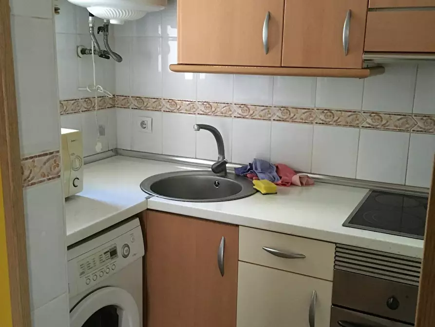 Immagine 2 di Appartamento in affitto  in Carrer de Martínez de Tena a Castellon De La Plana/Castello De La Pla