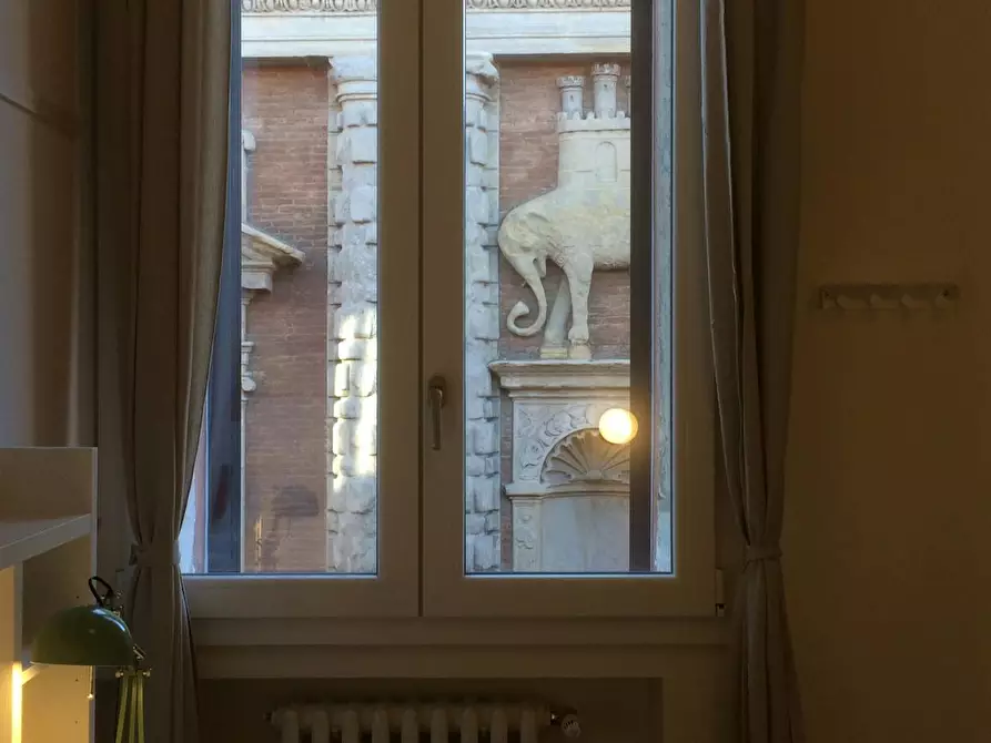 Immagine 8 di Camera in affitto  in Via San Vitale a Bologna