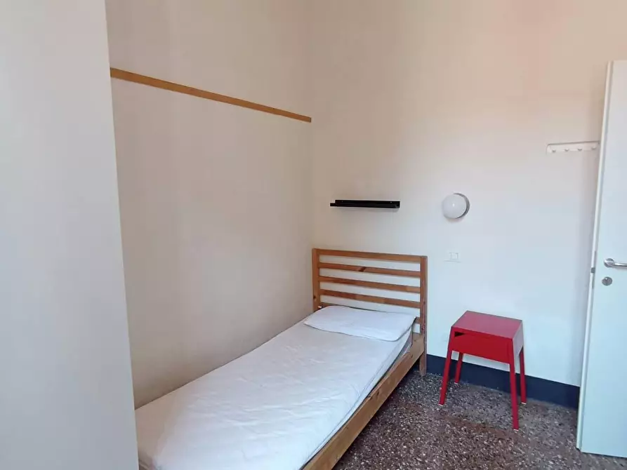 Immagine 1 di Camera in affitto  in Via San Vitale a Bologna