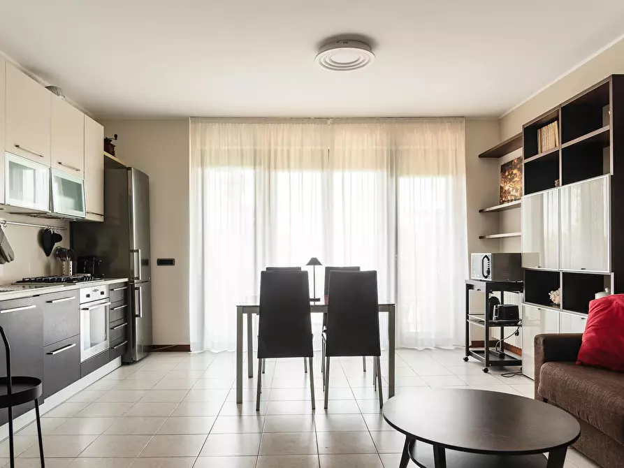 Immagine 2 di Appartamento in affitto  in Via Vico Magistretti a Milano